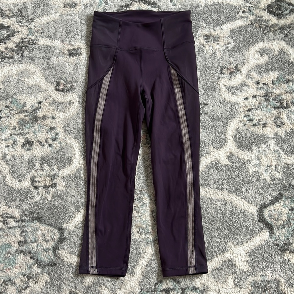 Lululemon Power Lines Crop *21"